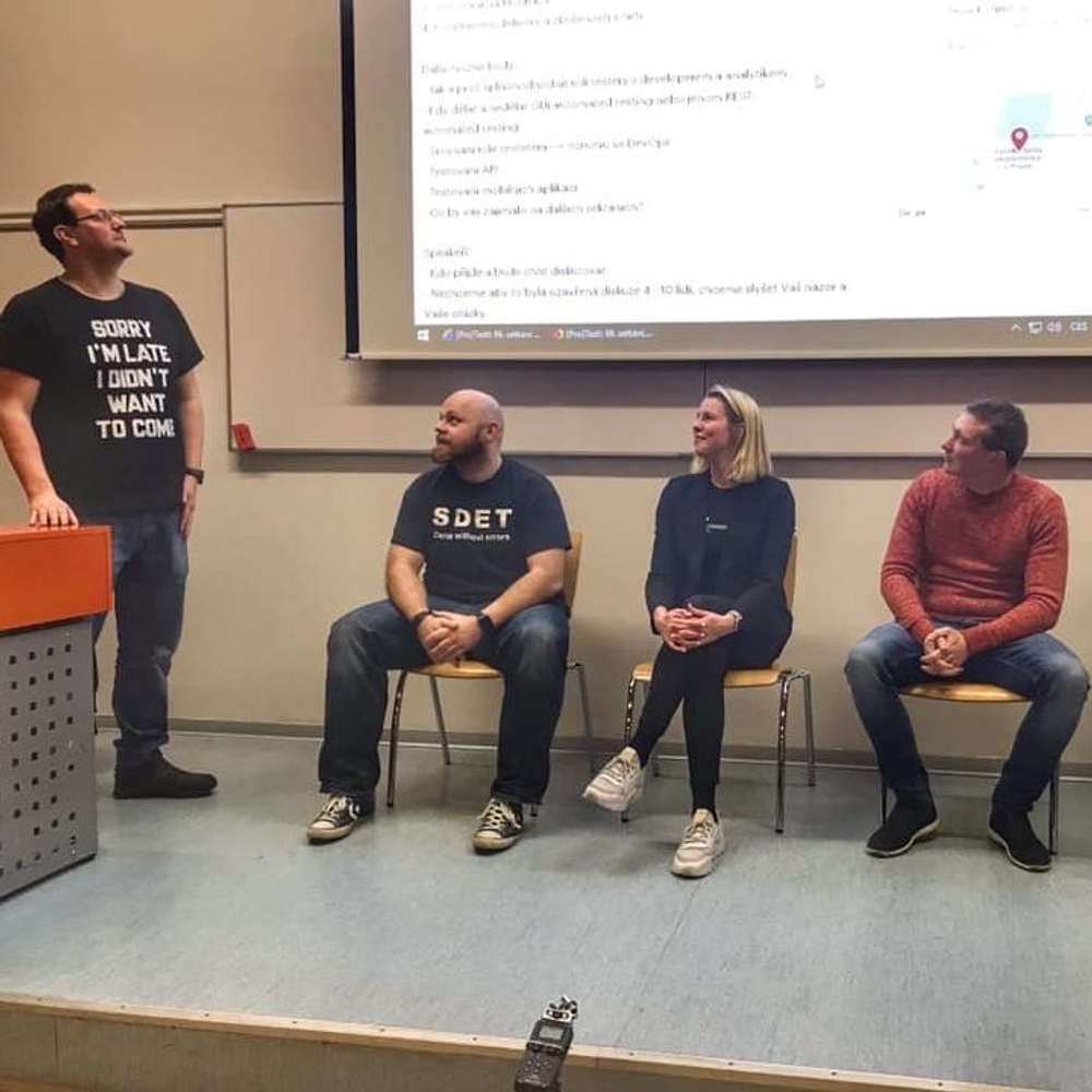 TEST-STACK 17 - Super panelová diskuze